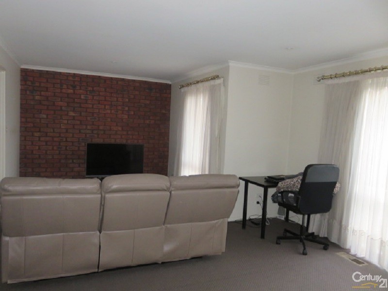 2/34-36 Howard Road, Dingley Village VIC 3172