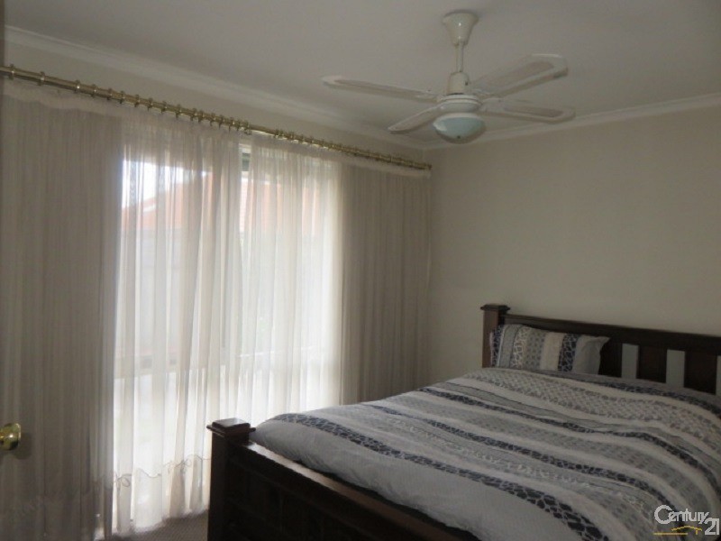 2/34-36 Howard Road, Dingley Village VIC 3172