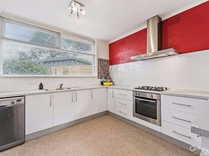 11 Coral Avenue, Beaumaris VIC 3193