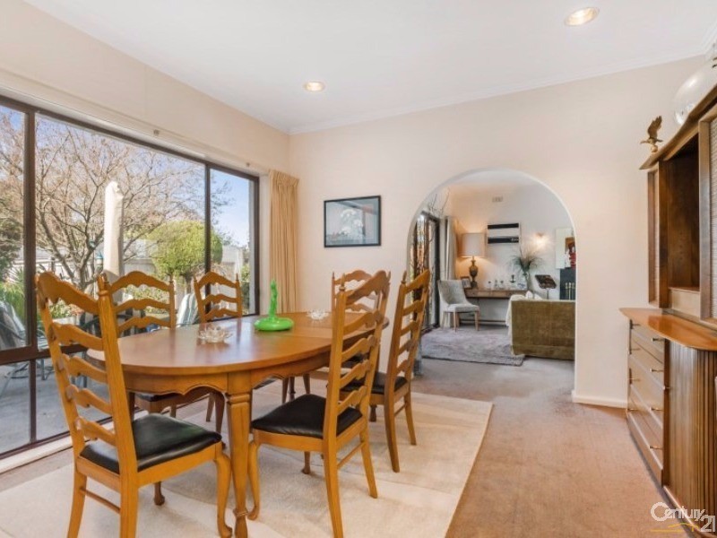 10 Rosemary Road, Beaumaris VIC 3193