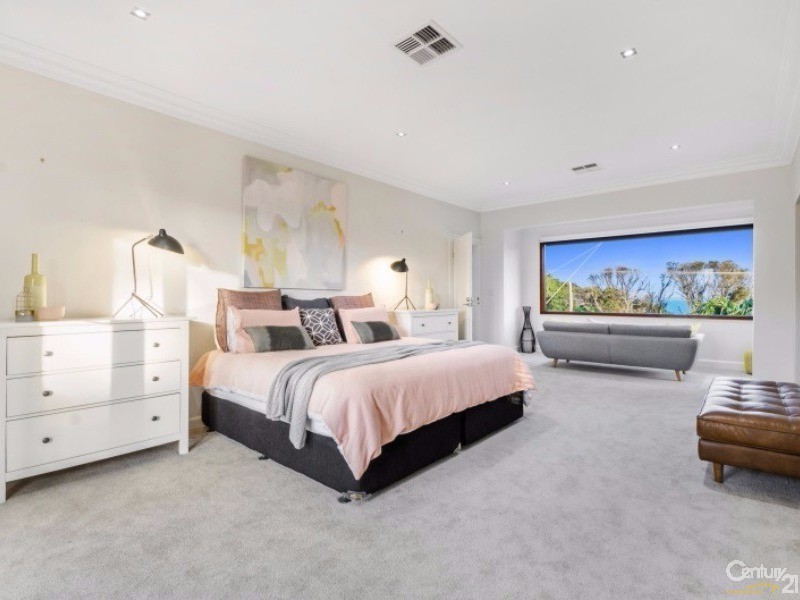 19  Beach Road, Beaumaris VIC 3193