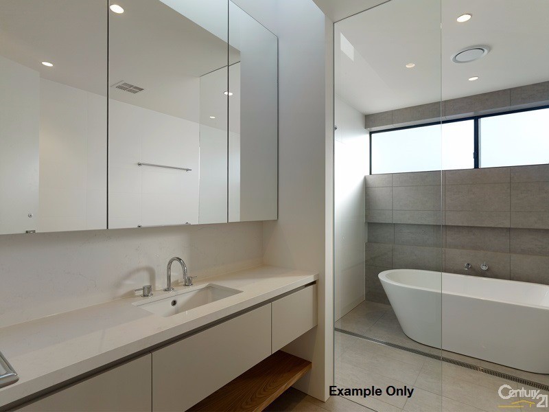 3 Biarritz Ave, Beaumaris VIC 3193