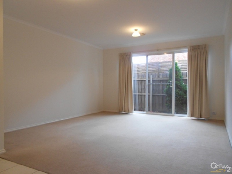 12 Harry Court, Dingley Village VIC 3172