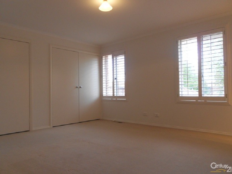 12 Harry Court, Dingley Village VIC 3172