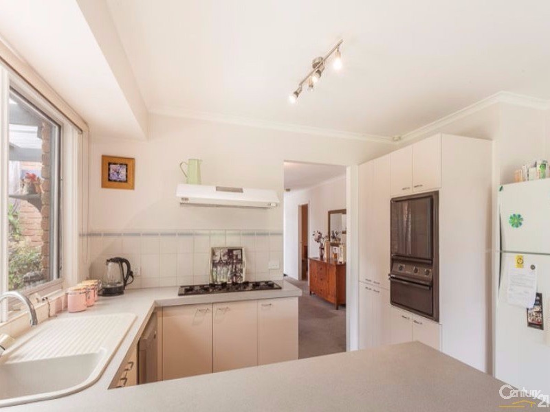 7 Mitre Crescent, Berwick VIC 3806