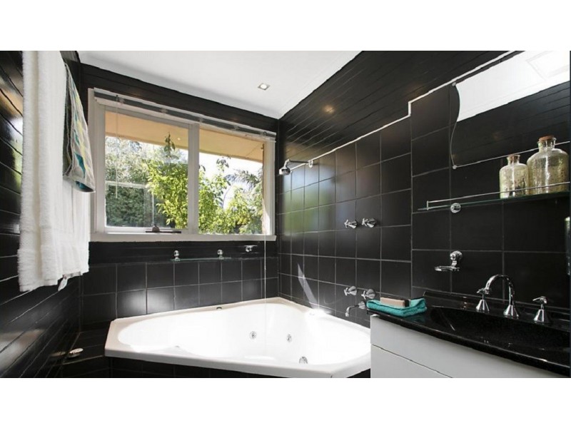 12 Toorak Drive, Dingley Village VIC 3172