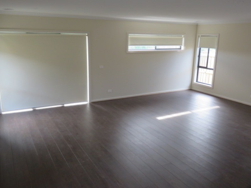 14 Marwick St, Carrum Downs VIC 3201