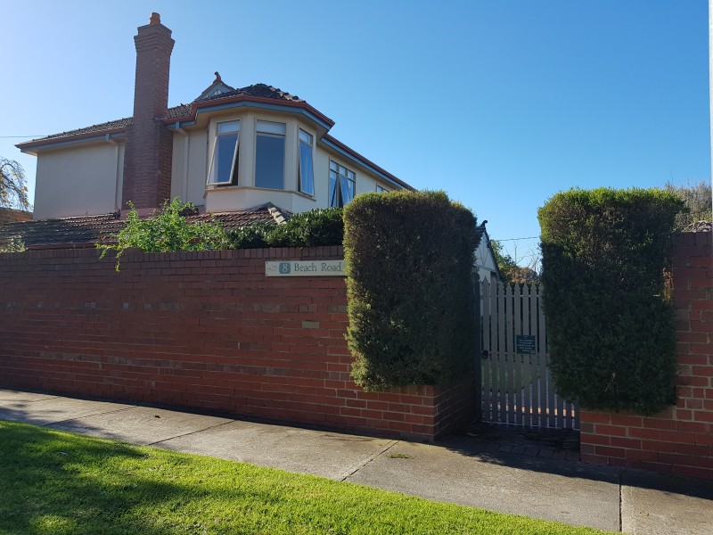 8 Beach Road, Beaumaris VIC 3193