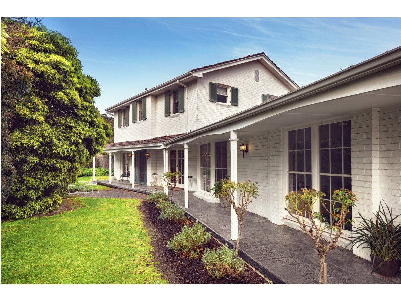 18 Gareth Ave, Beaumaris VIC 3193