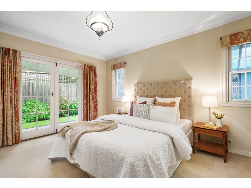 18 Gareth Ave, Beaumaris VIC 3193