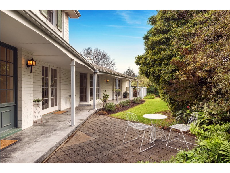 18 Gareth Ave, Beaumaris VIC 3193