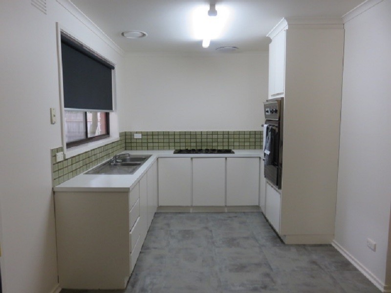 9/4A Campbell Grv, Dingley Village VIC 3172