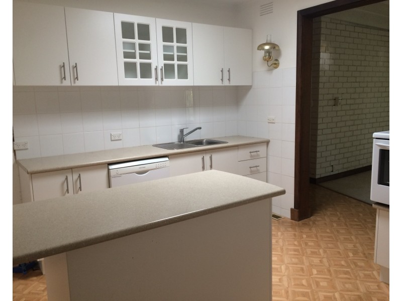 20 Kingswood Drv, Dingley Village VIC 3172