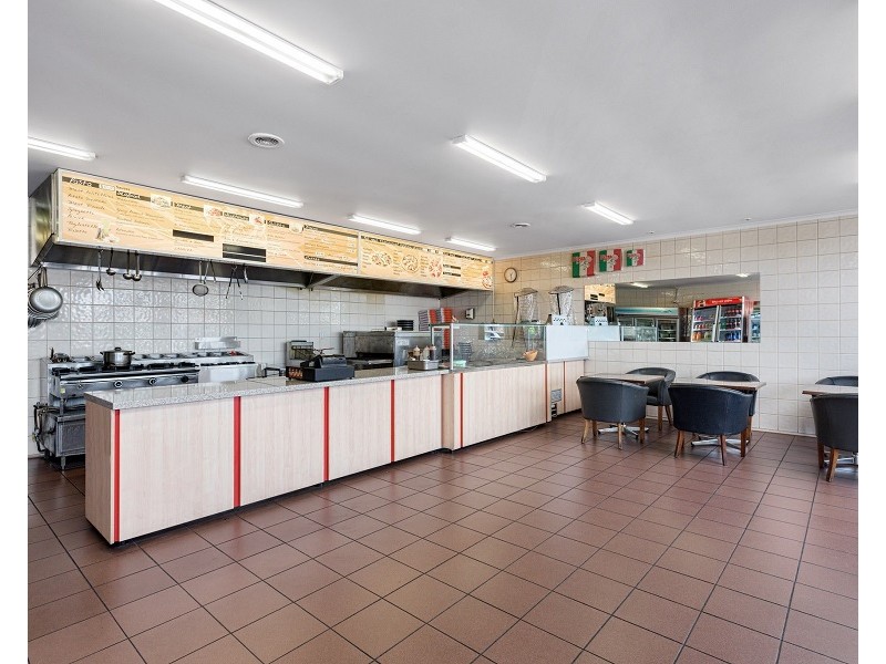 Shop 5/129-133 Beach Street, Frankston VIC 3199