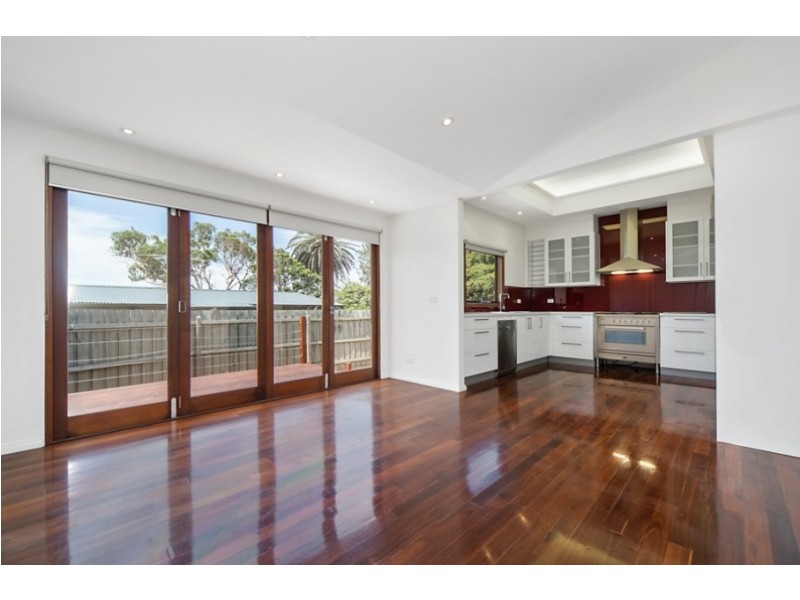 210 Station St, Edithvale VIC 3196