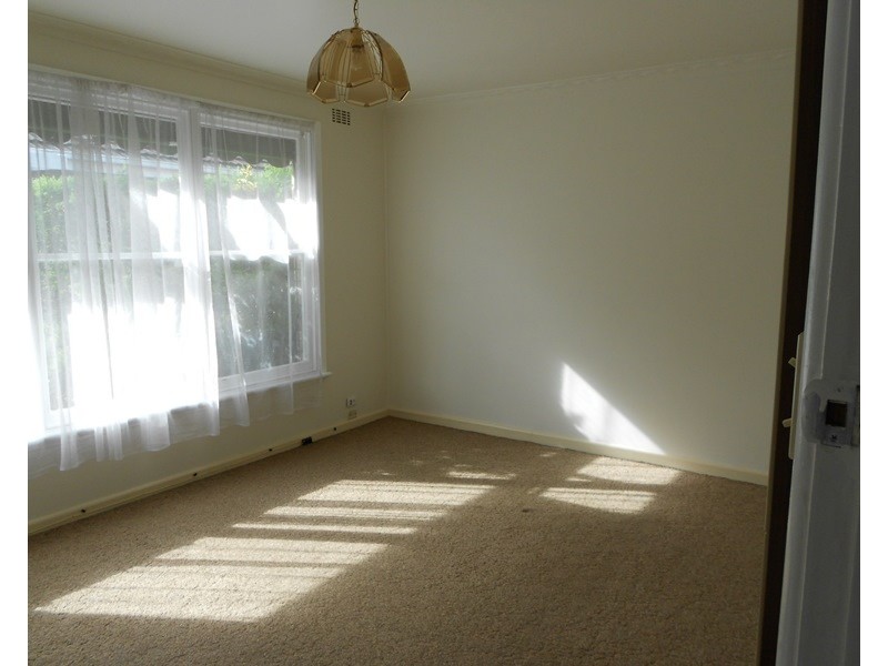 2/1 Peter Ave, Parkdale VIC 3195