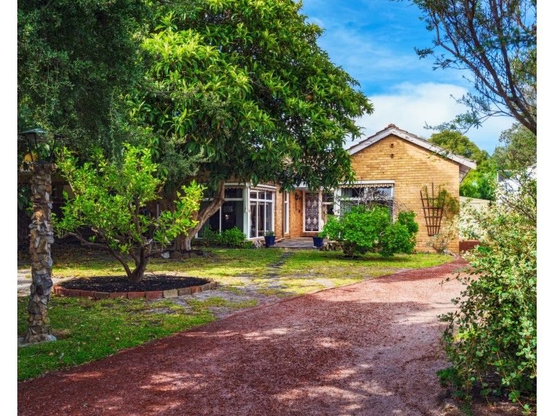 24 Anita Street, Beaumaris VIC 3193