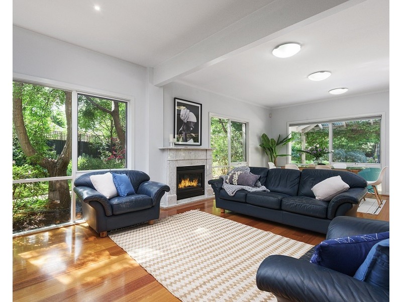 6 Bellaire Crt, Beaumaris VIC 3193