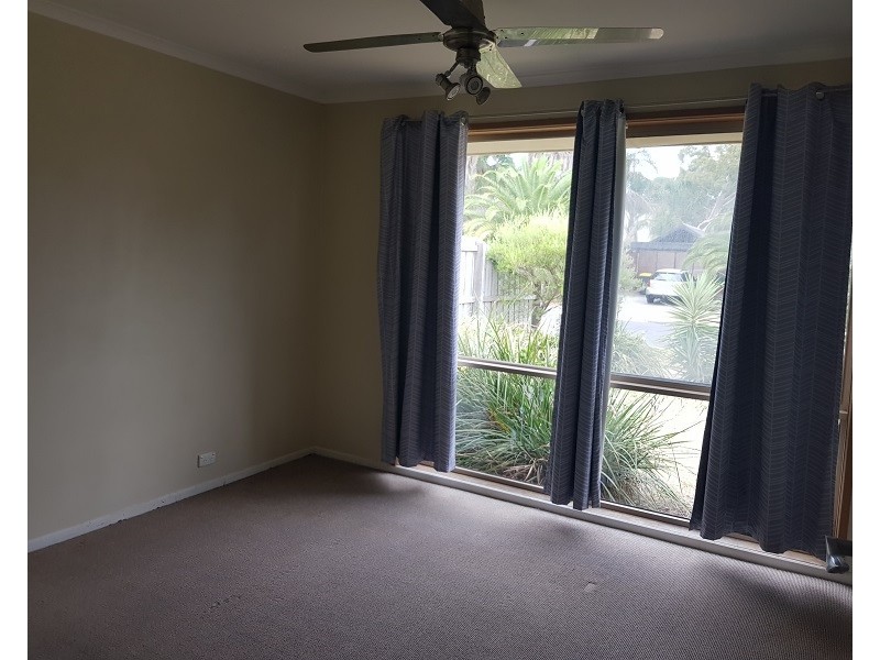 77 Coolibar Ave, Seaford VIC 3198