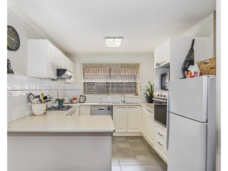 2/79 Greenwood Drive, Carrum Downs VIC 3201