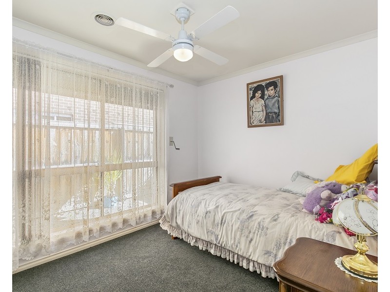 2/79 Greenwood Drive, Carrum Downs VIC 3201