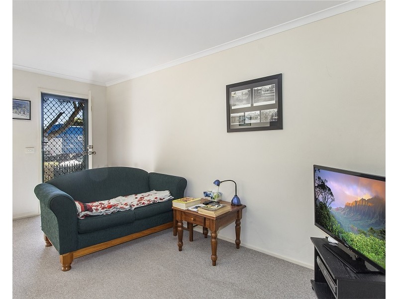 2/18 Reservoir Road, Frankston VIC 3199