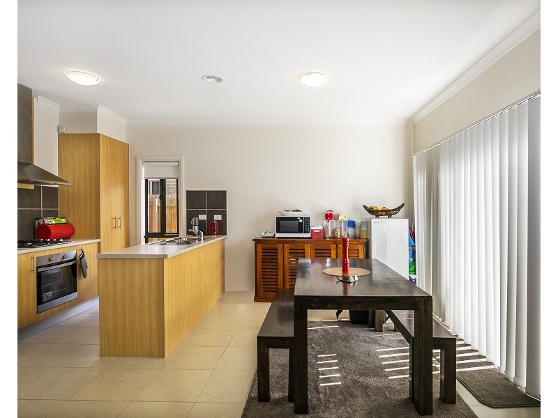 17 Alpina Street, Frankston North VIC 3200