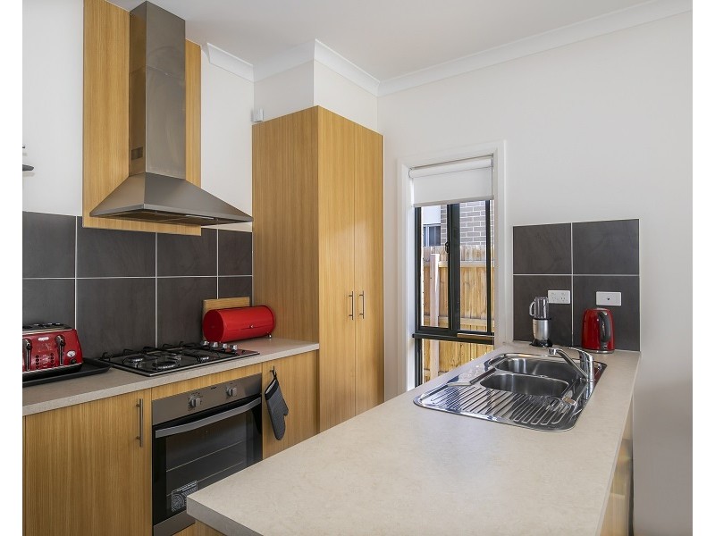 17 Alpina Street, Frankston North VIC 3200