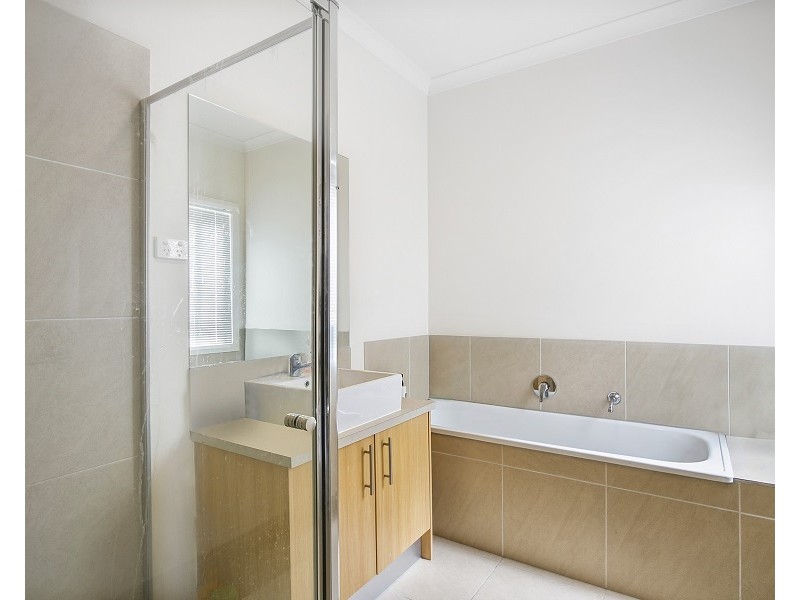 17 Alpina Street, Frankston North VIC 3200