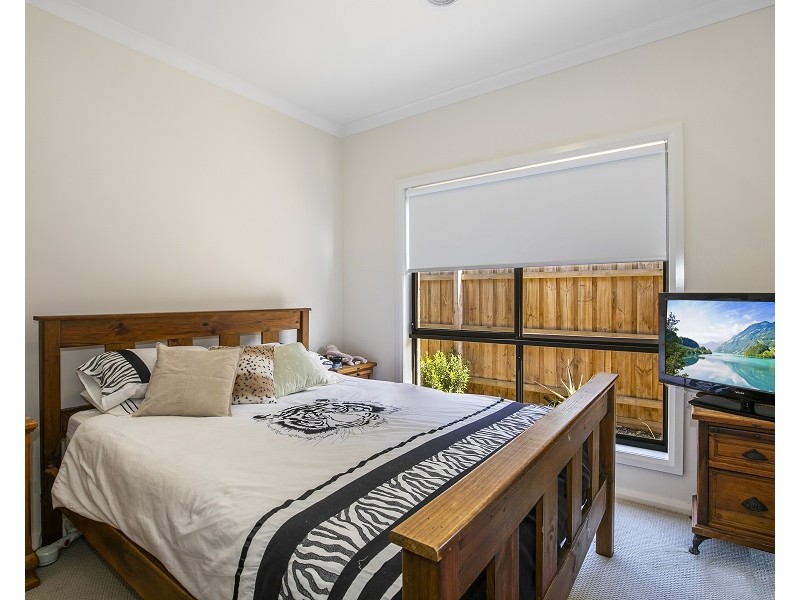 17 Alpina Street, Frankston North VIC 3200