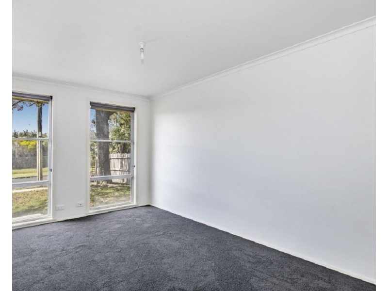 96 Tamarisk Drive, Frankston North VIC 3200