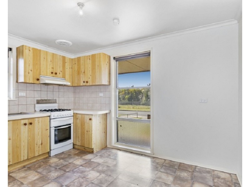 96 Tamarisk Drive, Frankston North VIC 3200