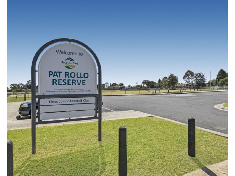 96 Tamarisk Drive, Frankston North VIC 3200