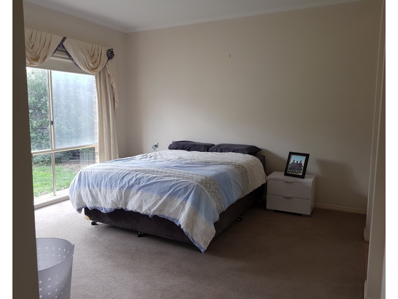 8 The Sands, Aspendale Gardens VIC 3195