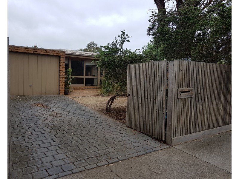 8 Third Street, Black Rock VIC 3193