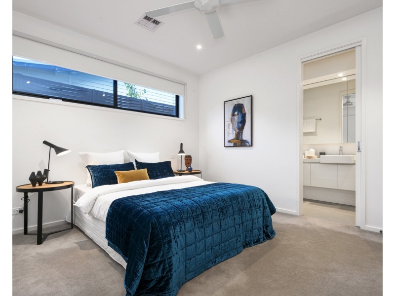 18B Surf Avenue, Beaumaris VIC 3193
