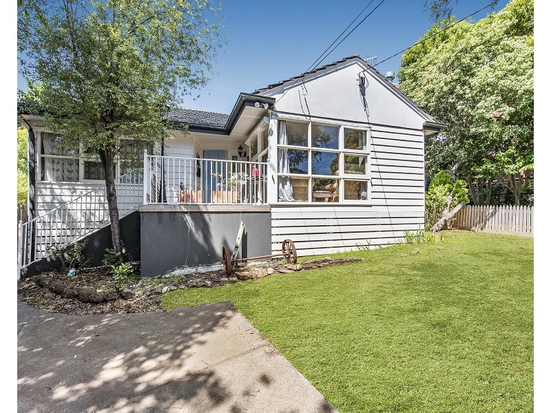27 Humphries Road, Frankston South VIC 3199