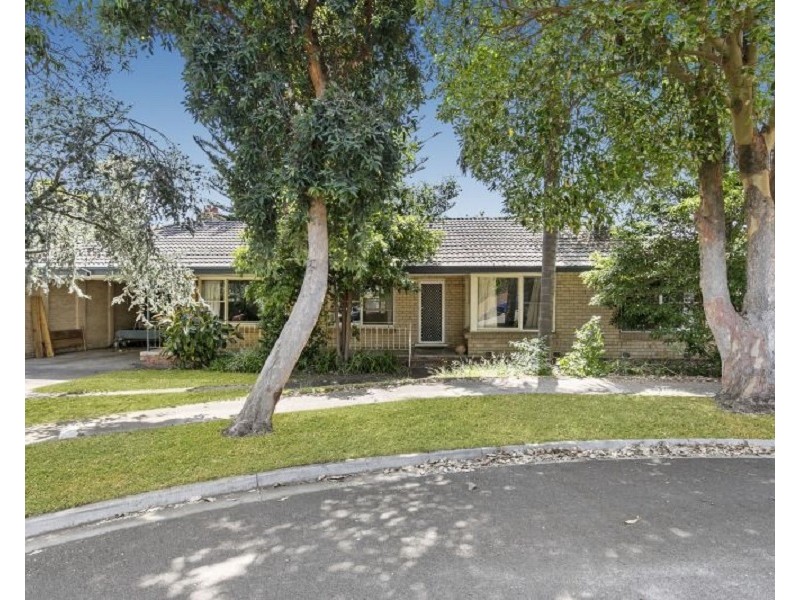 8  Rodney Court, Frankston VIC 3199