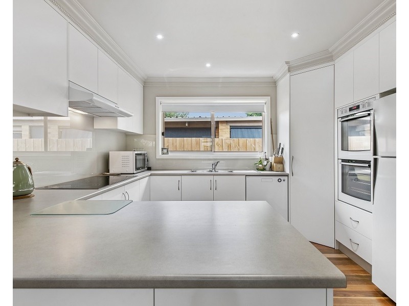 16 Bevnol Road, Langwarrin VIC 3910