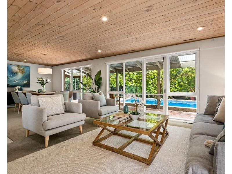 16  Talofa Avenue, Brighton East VIC 3187