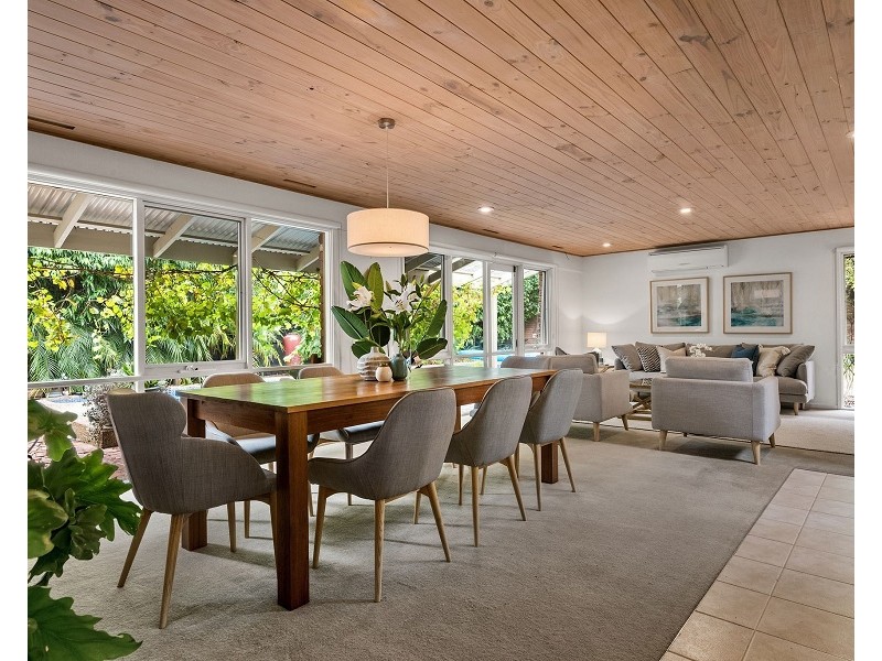 16  Talofa Avenue, Brighton East VIC 3187