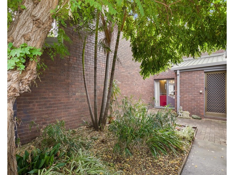 16/17 Claude Street, Seaford VIC 3198