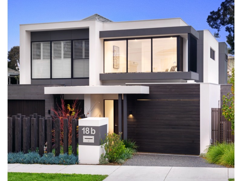 18B Surf Avenue, Beaumaris VIC 3193