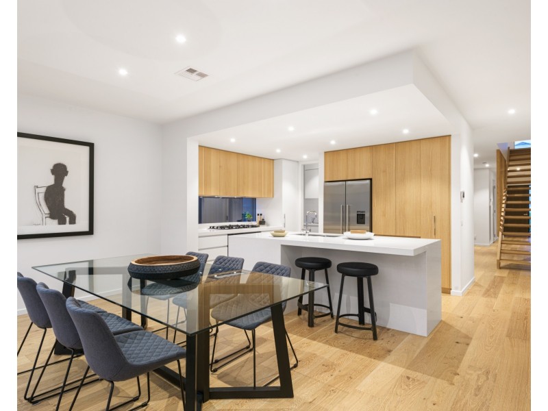 18B Surf Avenue, Beaumaris VIC 3193