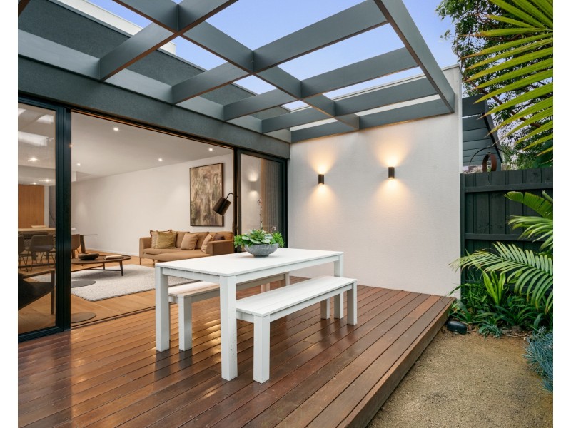 18B Surf Avenue, Beaumaris VIC 3193
