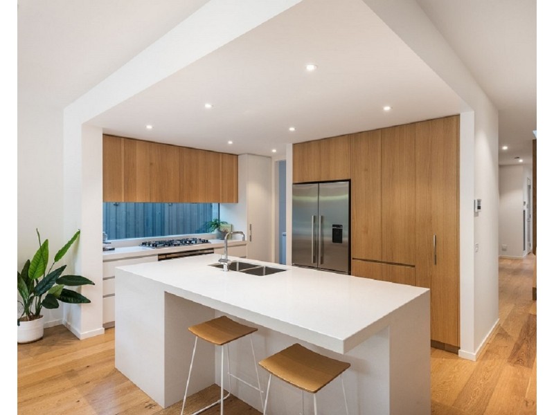 18B Surf Avenue, Beaumaris VIC 3193