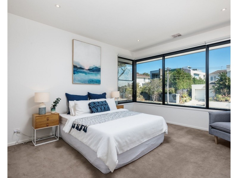 18B Surf Avenue, Beaumaris VIC 3193