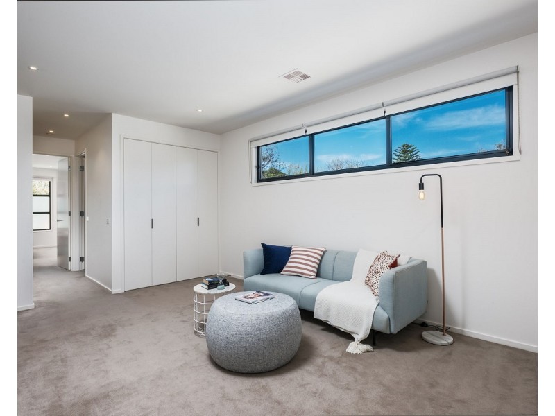 18B Surf Avenue, Beaumaris VIC 3193