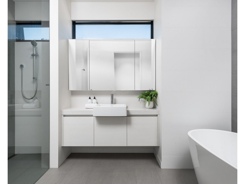 18B Surf Avenue, Beaumaris VIC 3193