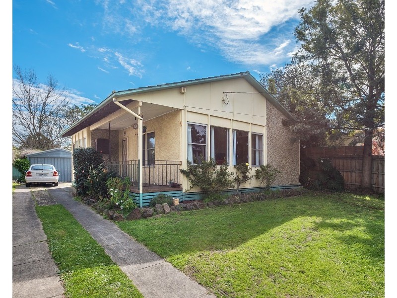 12 Lehmann Crescent, Frankston North VIC 3200